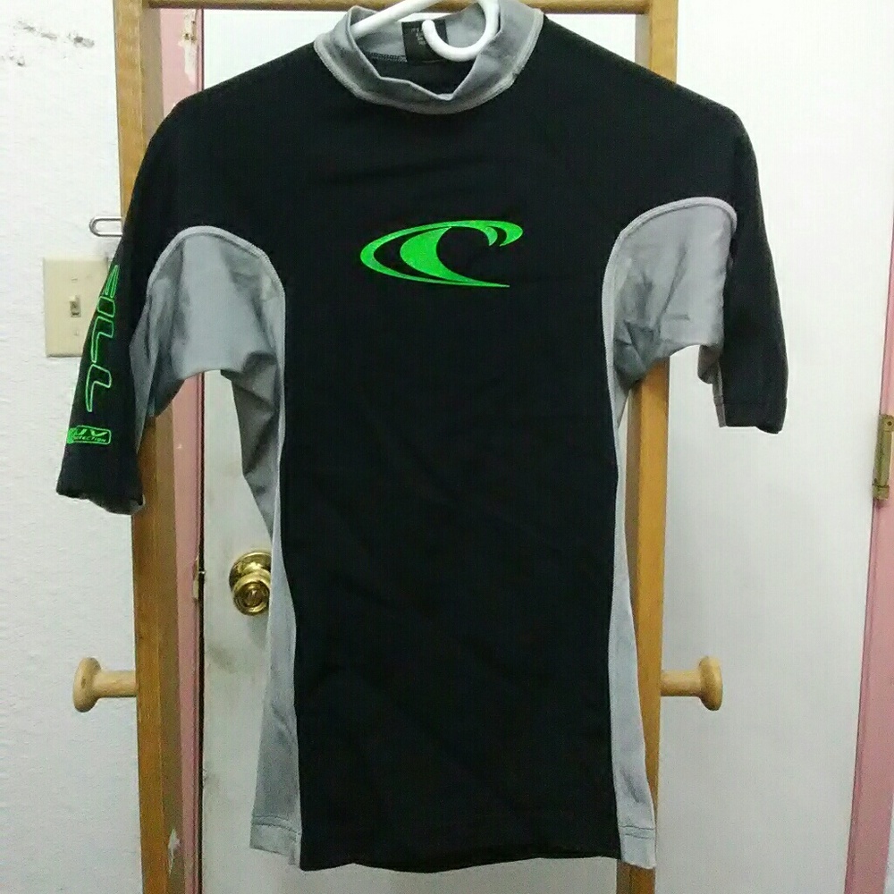 O'Neill Men's Rash Shirt Size SM (some damage)